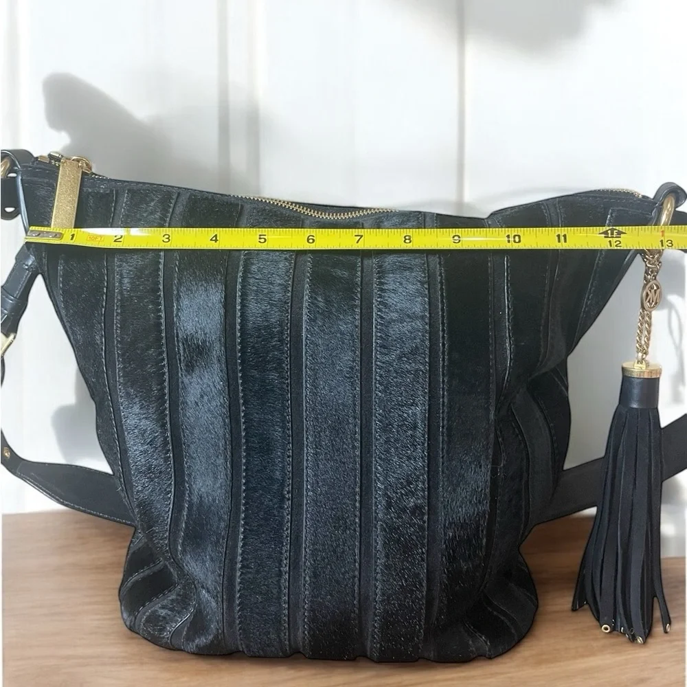 Michael Kors Black Brooklyn Applique Haircalf Feed Bag Purse with Dust Bag - Picture 6 of 15